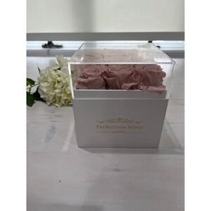 Perfectione Roses 9‎ real pink Roses Preserved Clear Acrylic Box Floral Gift